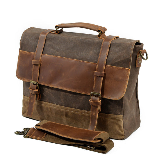 Waxed Canvas Messenger Bag | WINNIPEG