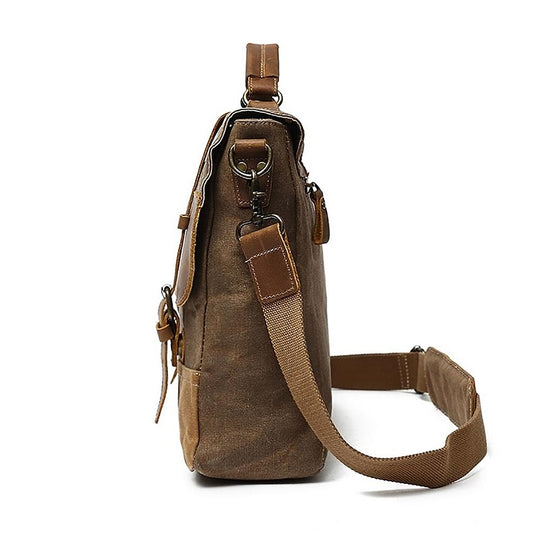 Waxed Canvas Messenger Bag | WINNIPEG