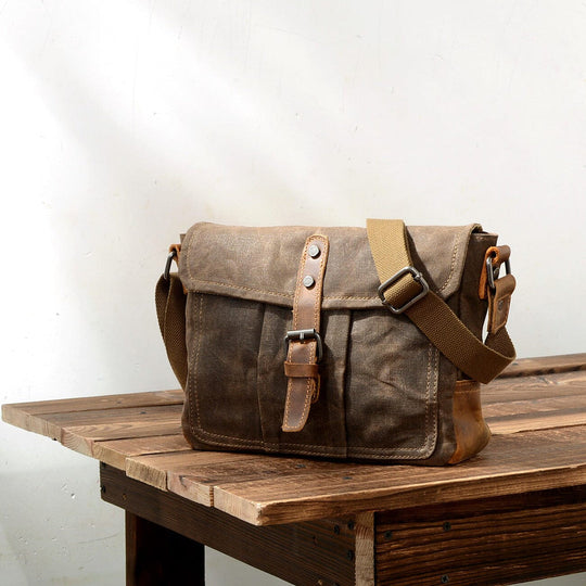 Small Canvas Messenger Bag | BALTIMORE