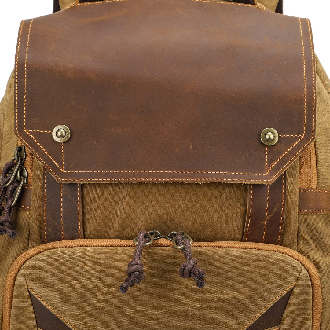 Vintage Camera Backpack | SERENGETI