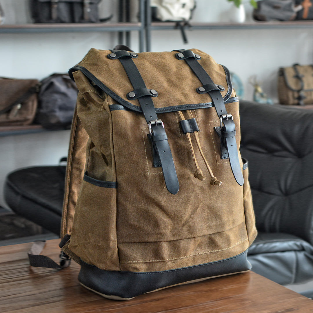 Black Canvas Backpack | GENEVA